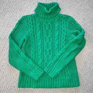Lauren green cable turtleneck sweater. Sz Medium.